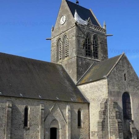 Gite En Cotentin Villa Etienville Eksteriør billede