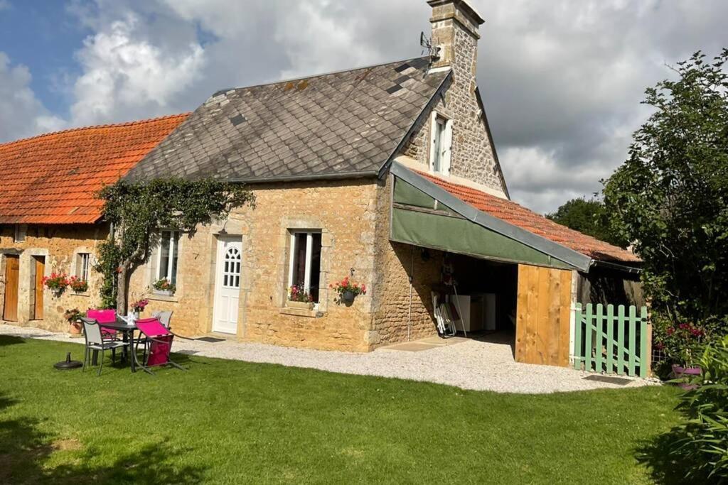 Gite En Cotentin Villa Etienville Eksteriør billede